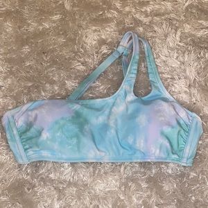 On shoulder bikini top